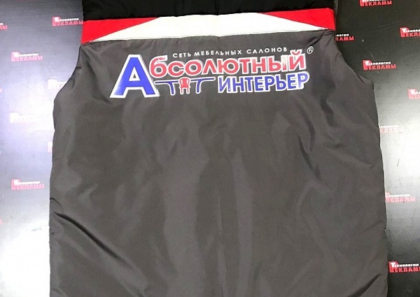Нанесение логотипа на жилет для компании "Абсолютный интерьер"
