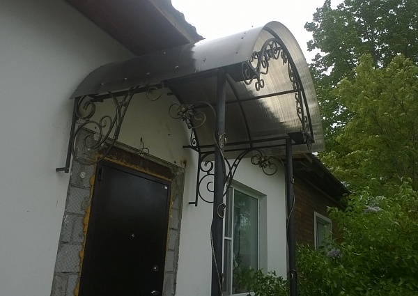 Крыльцо художественная ковка
