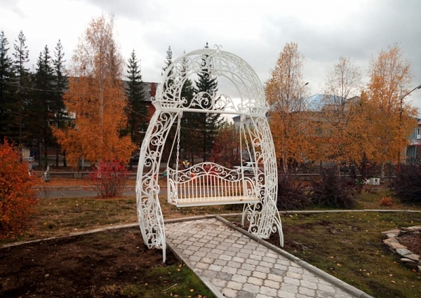 Изготовление и монтаж кованой качели, г Волчанск