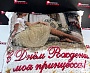 Подушка с пайетками  с фото