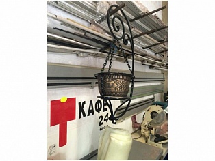 Кашпо художественная ковка