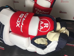 Нанесение инициалов на хоккейные перчатки